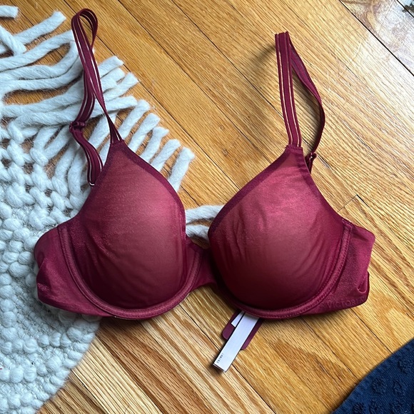 Victoria's Secret Other - NWOT Vic Sec bra